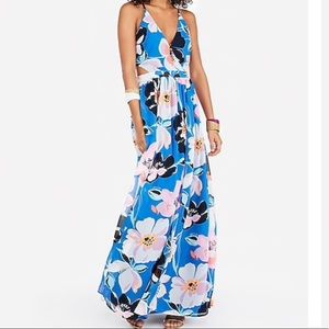 Maxi dress in blue and pink